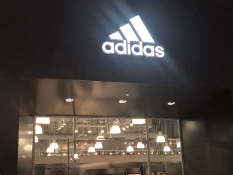 Adidas outlet in Miami